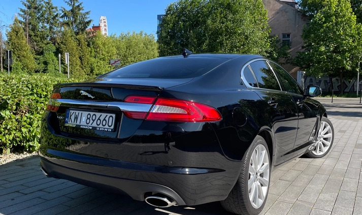 Jaguar XF cena 63000 przebieg: 101000, rok produkcji 2013 z Niepołomice małe 277